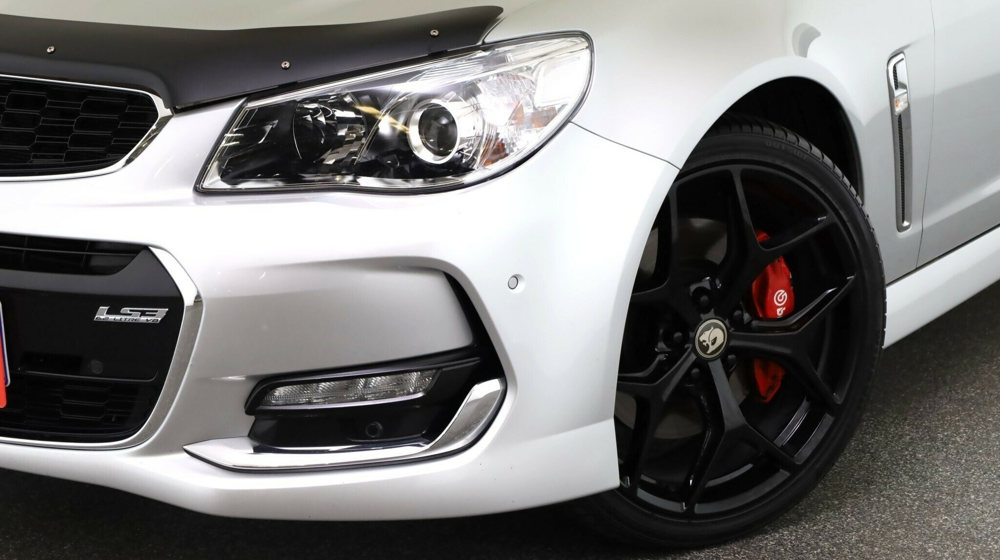 Holden Commodore image 3