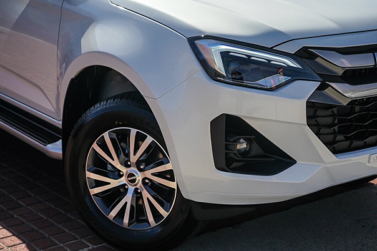 Isuzu D-max image 2