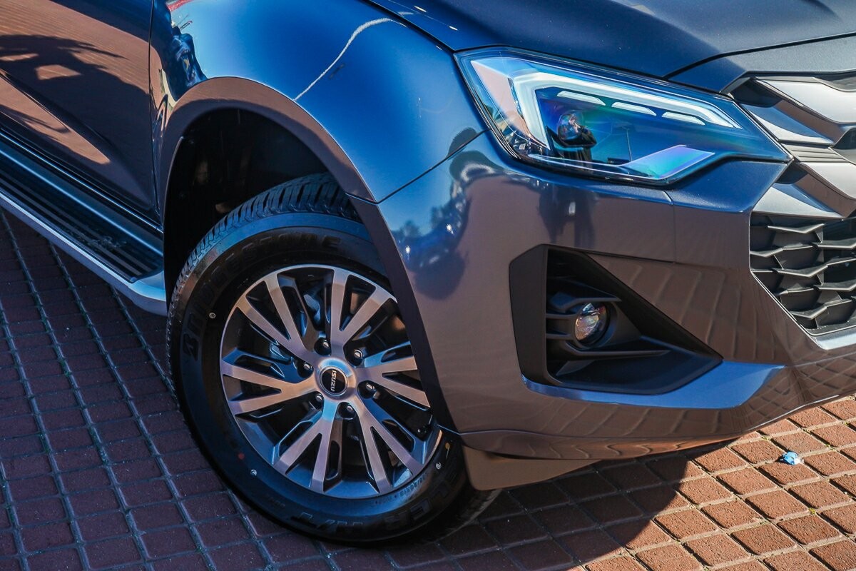 Isuzu D-max image 2