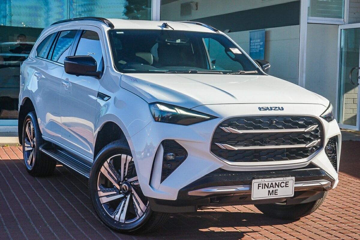 Isuzu Mu-x image 1