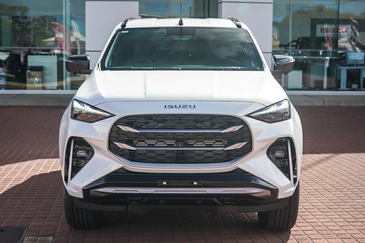 Isuzu Mu-x image 3