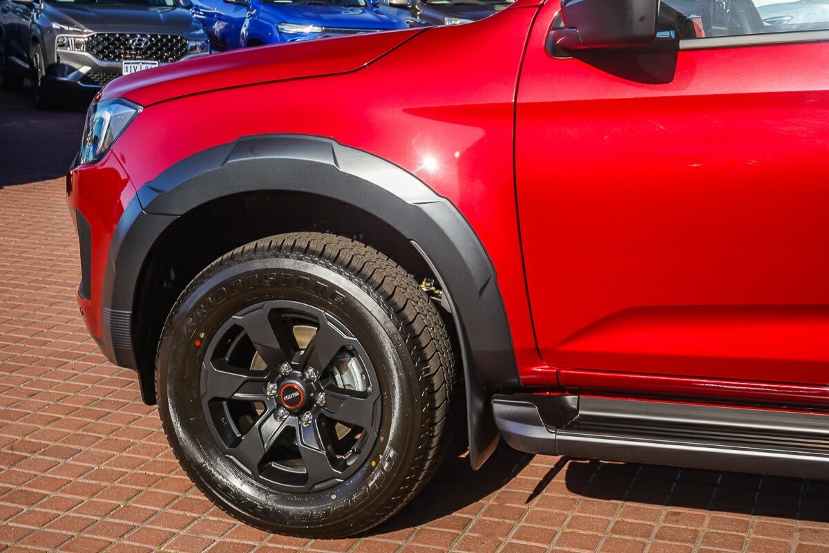 Isuzu D-max image 2