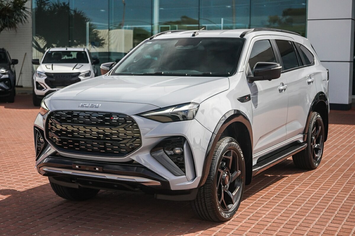 Isuzu Mu-x image 1