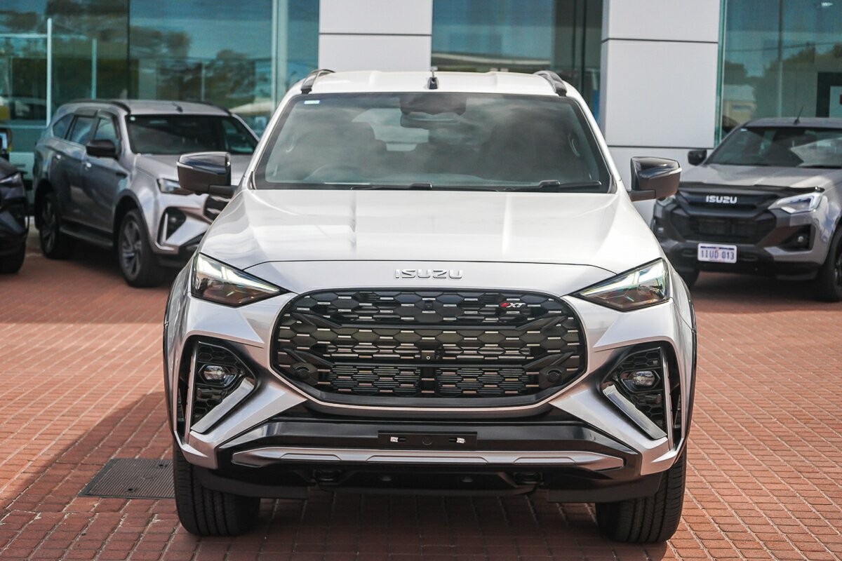 Isuzu Mu-x image 3