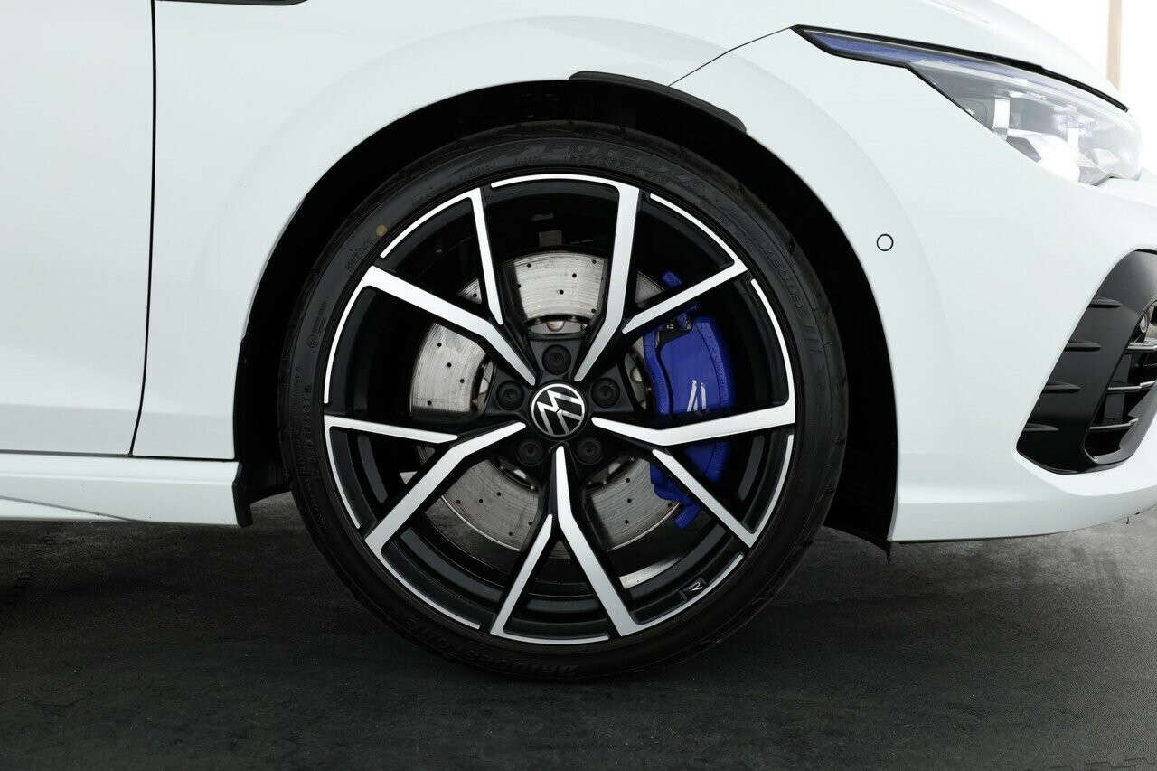 Volkswagen Golf image 4