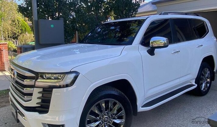 Toyota Landcruiser image 1