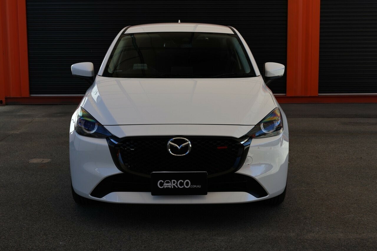 Mazda 2 image 3