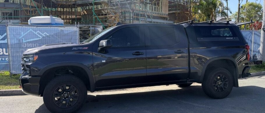 Chevrolet Silverado image 4