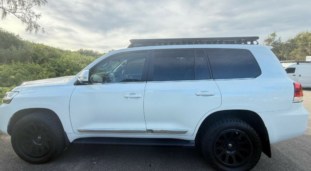 Toyota Landcruiser image 4