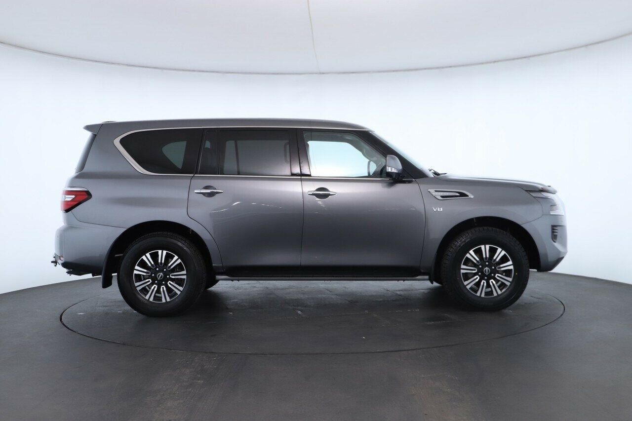 Nissan Patrol image 3