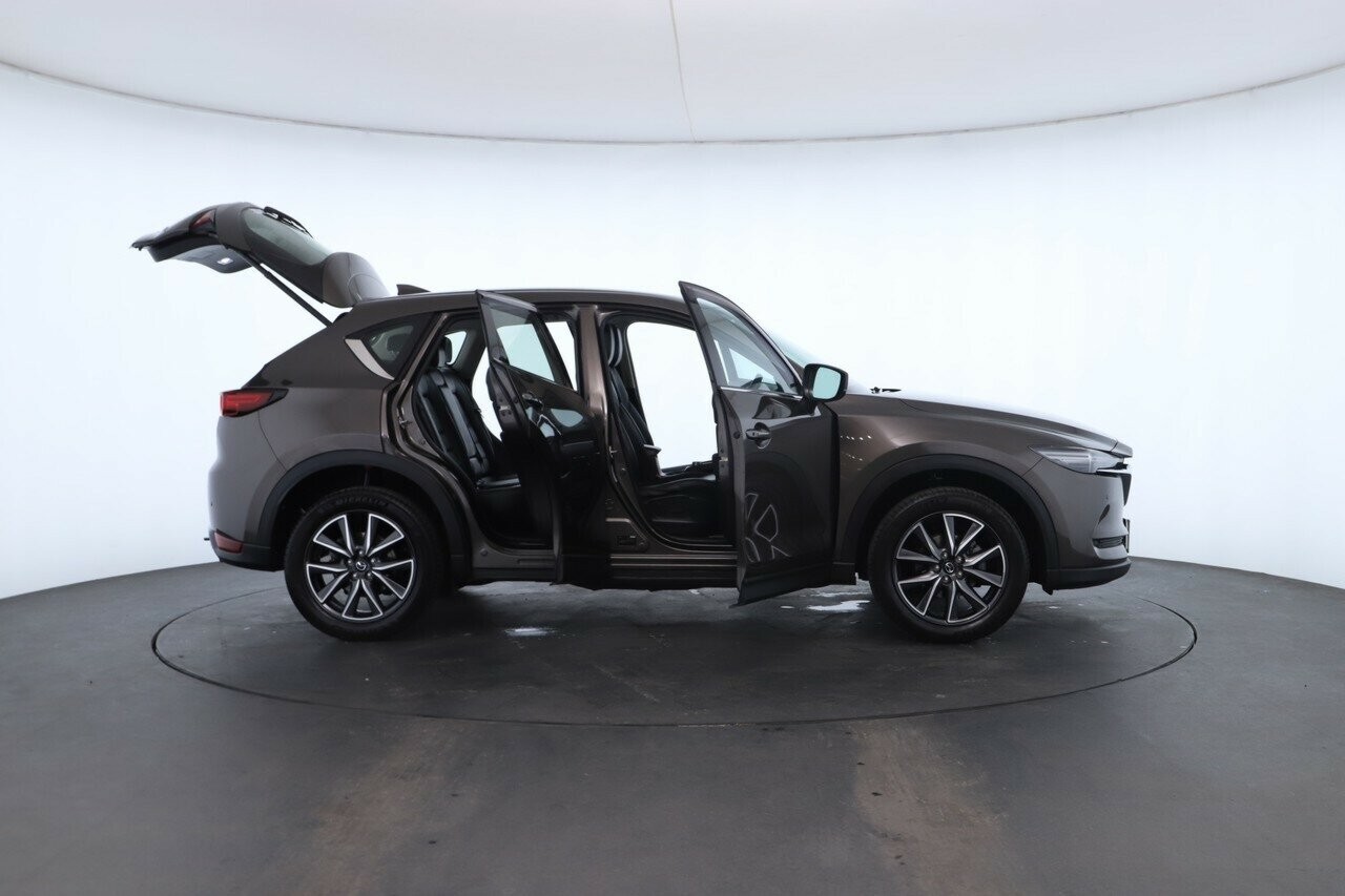 Mazda Cx-5 image 2