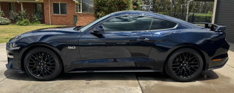 Ford Mustang image 3