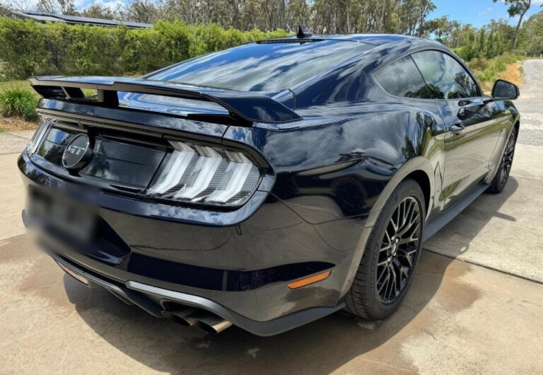 Ford Mustang image 4