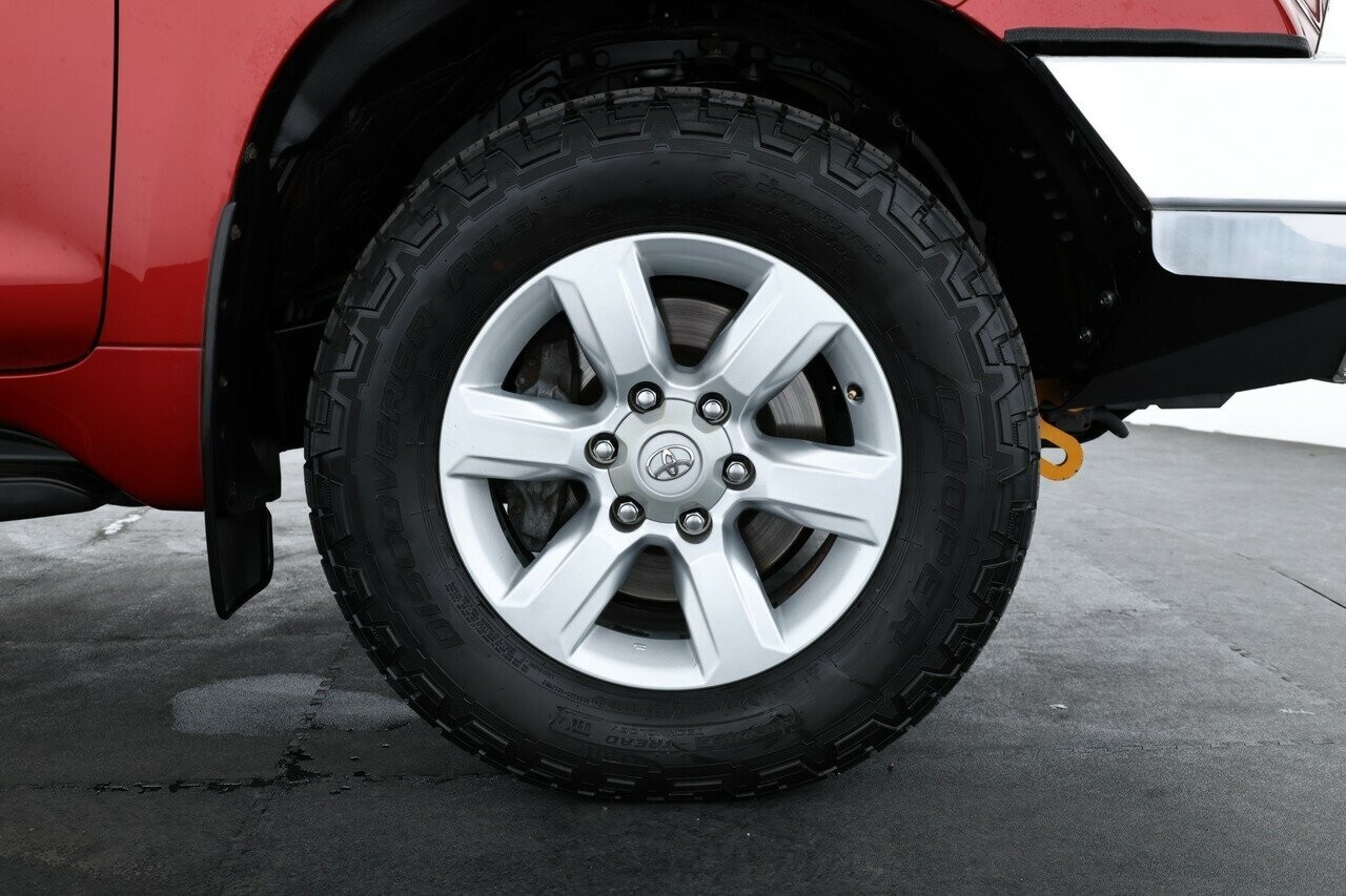 Toyota Landcruiser Prado image 4