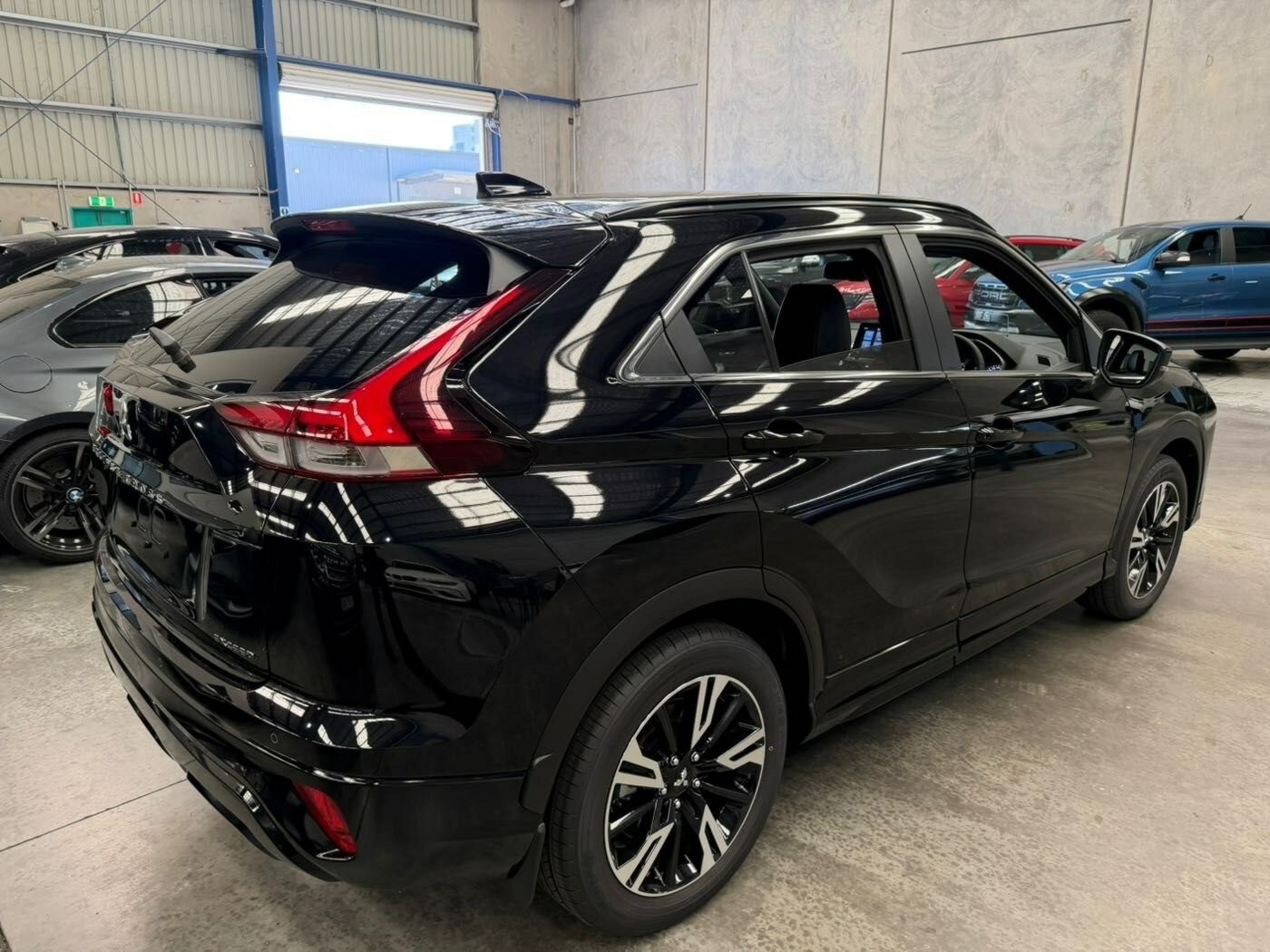 Mitsubishi Eclipse Cross image 3