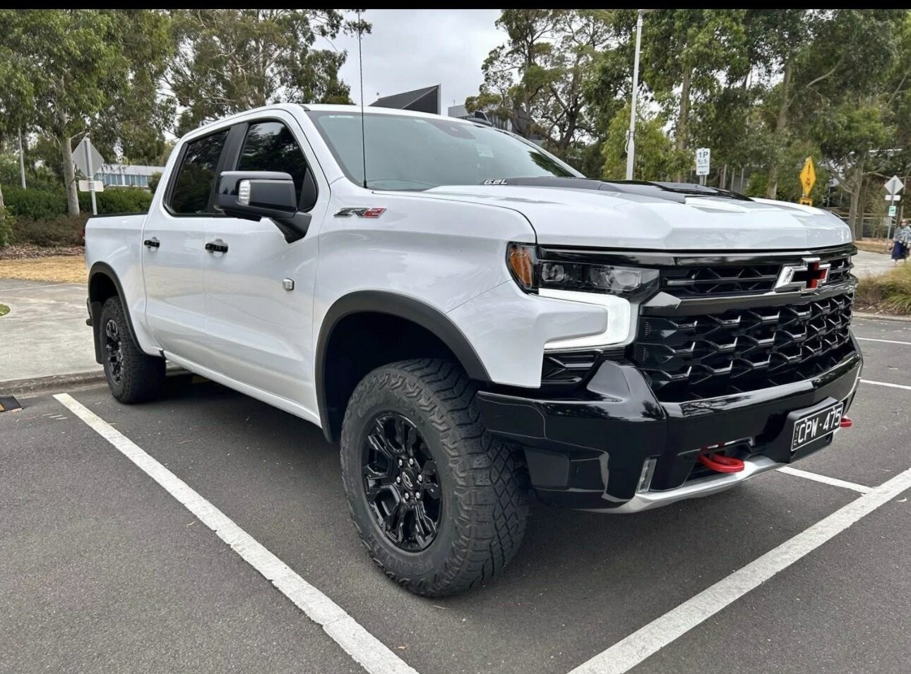 Chevrolet Silverado image 1
