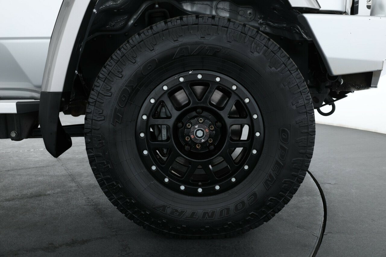 Toyota Landcruiser image 4