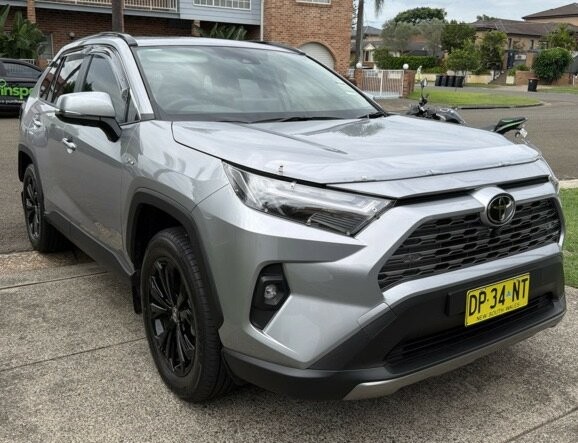 Toyota Rav4 image 1