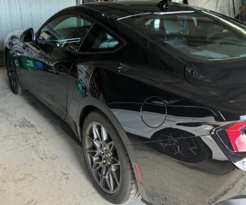 Ford Mustang image 3