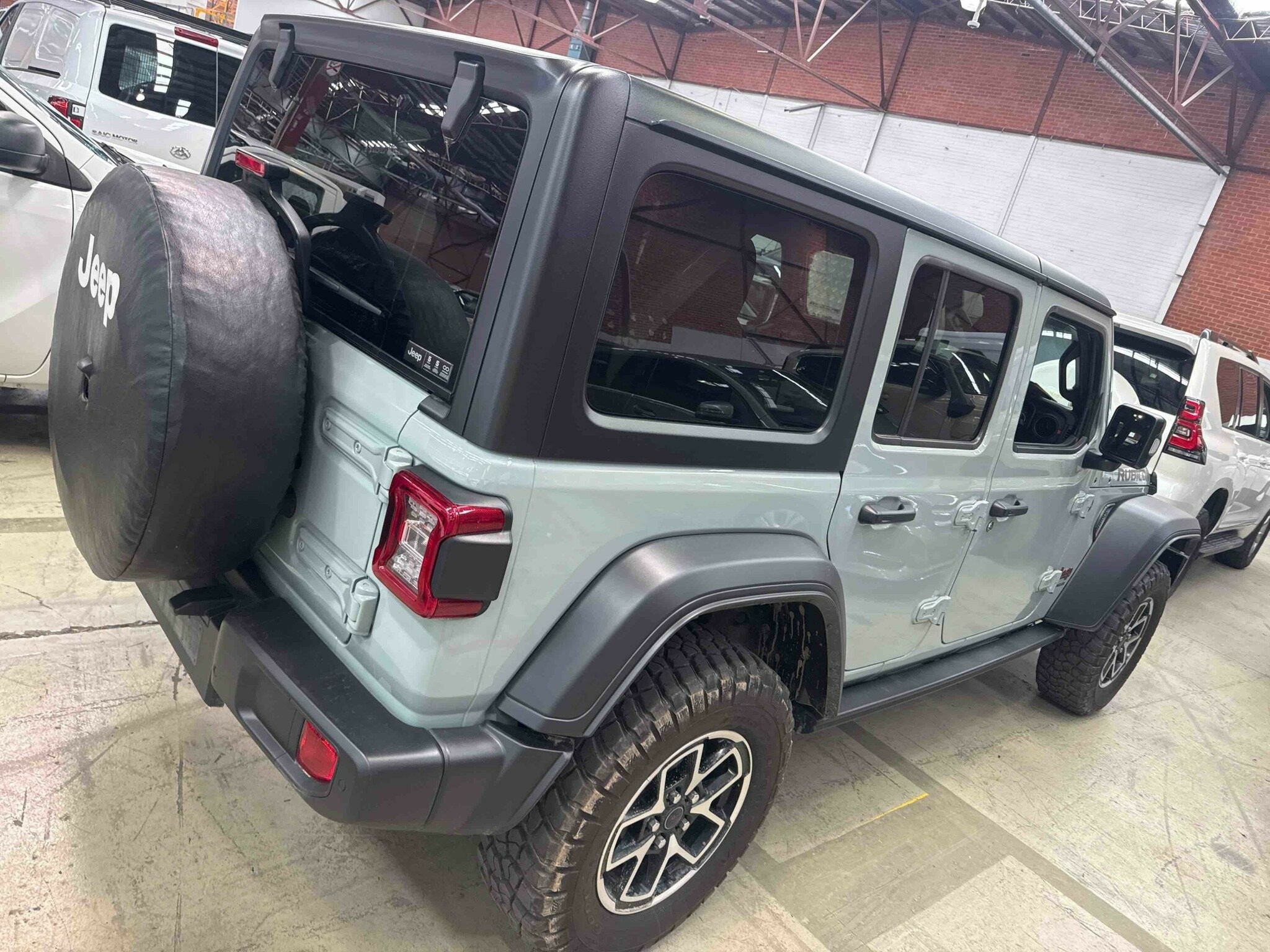 Jeep Wrangler image 4