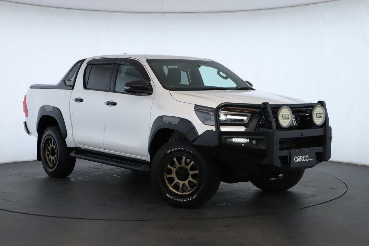 Toyota Hilux image 1