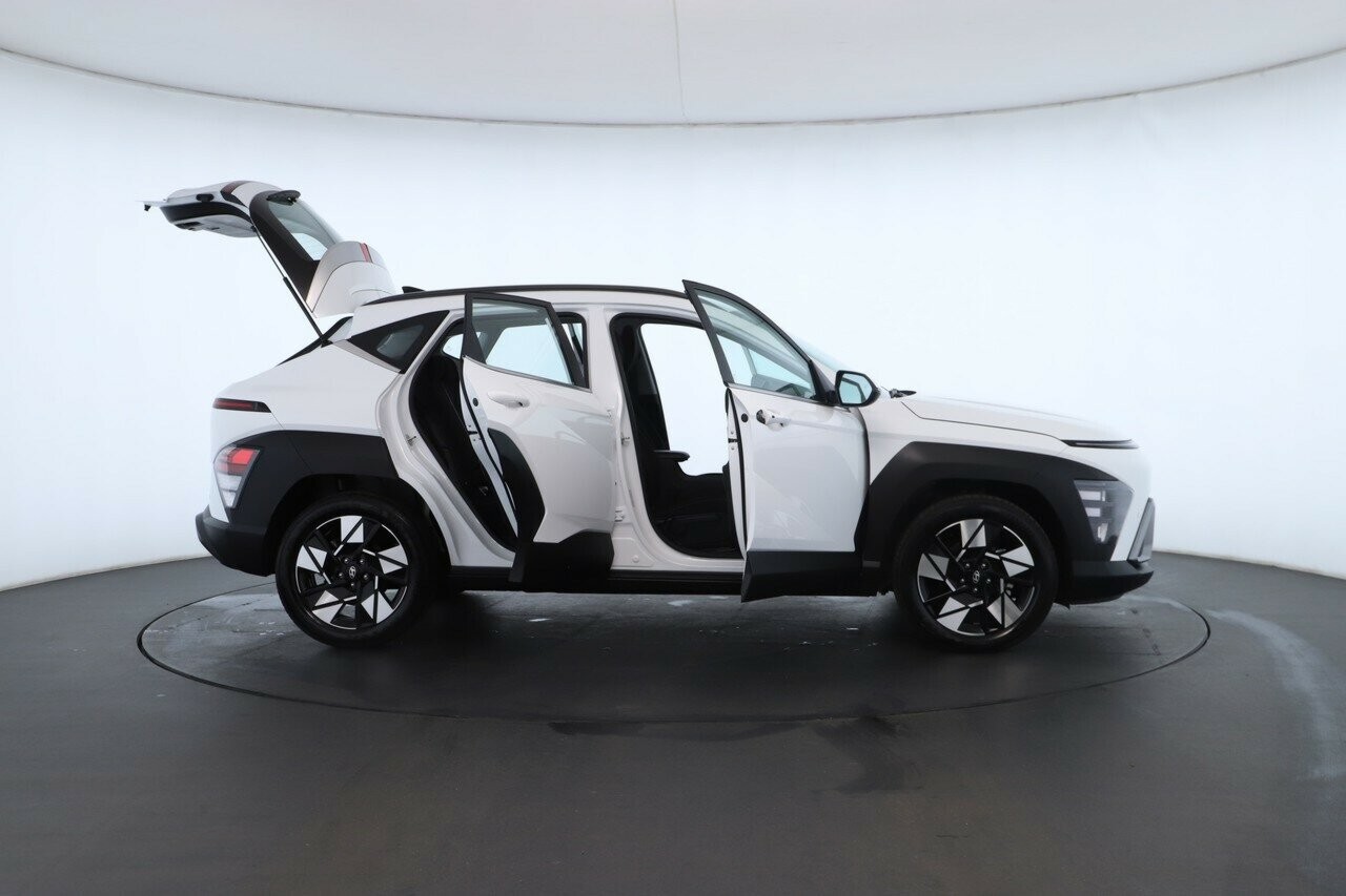Hyundai Kona image 2