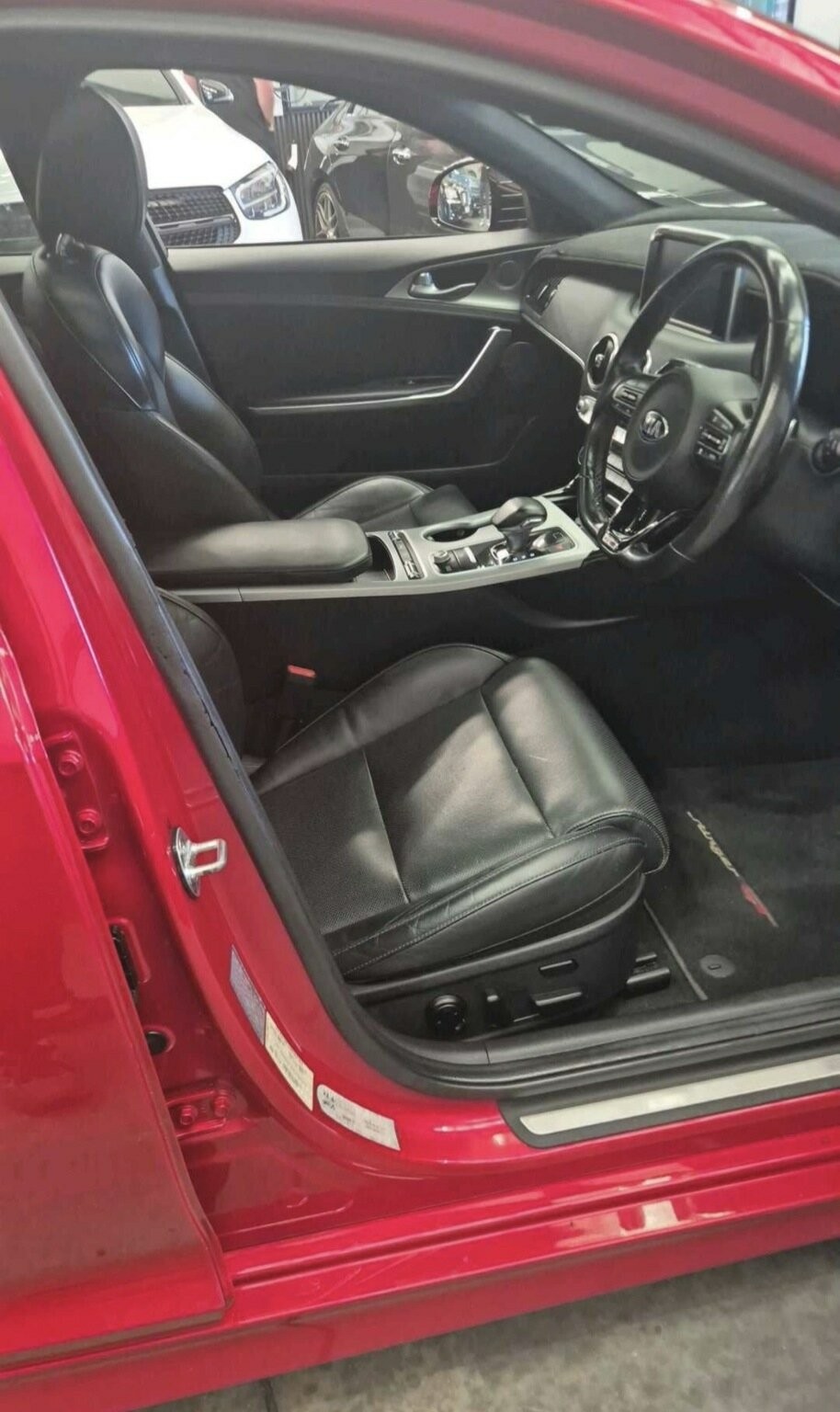 Kia Stinger image 4