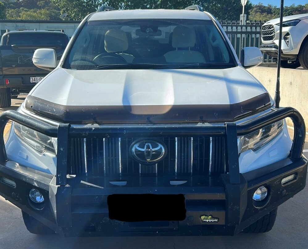 Toyota Landcruiser Prado image 2