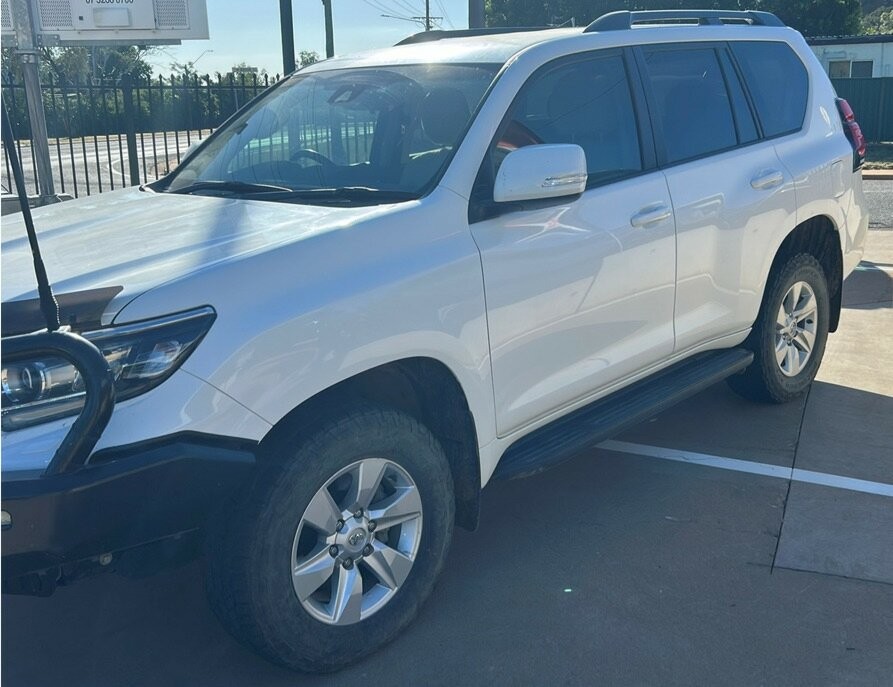 Toyota Landcruiser Prado image 3
