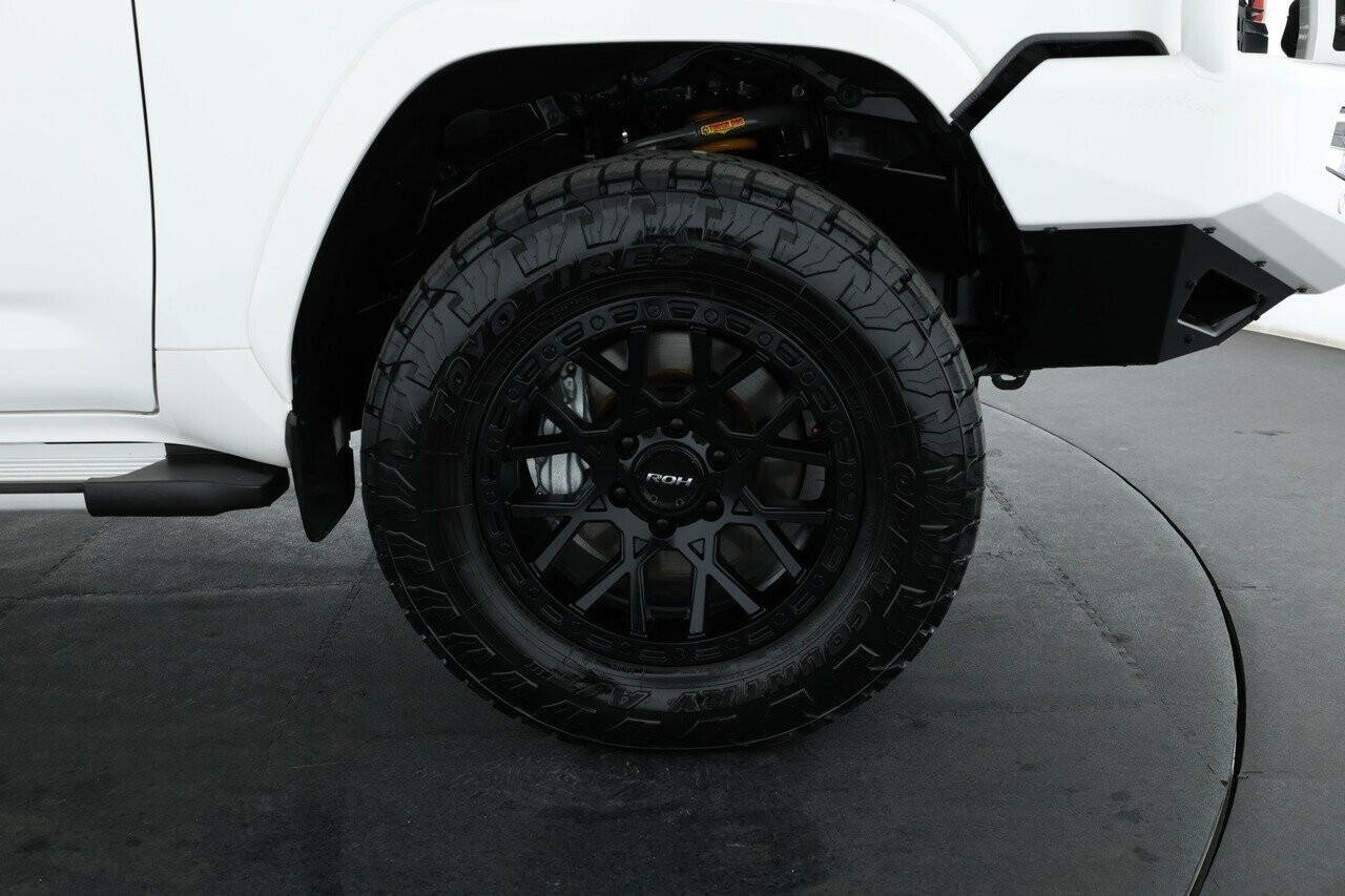 Toyota Landcruiser image 4