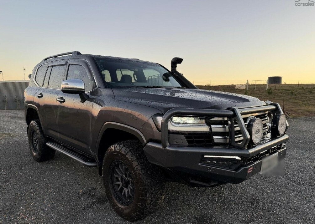 Toyota Landcruiser image 1