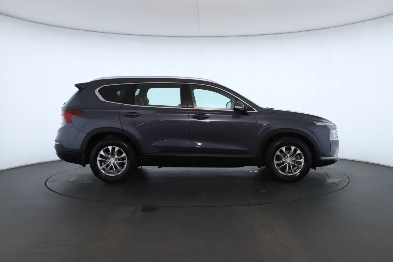Hyundai Santa Fe image 3