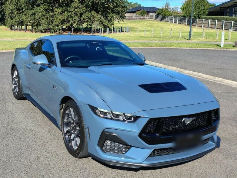 Ford Mustang image 3