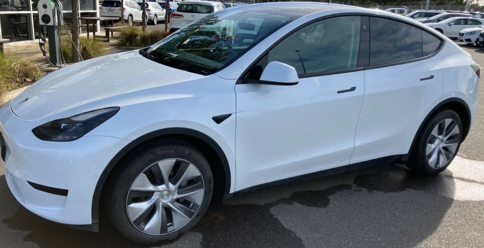 Tesla Model Y image 3