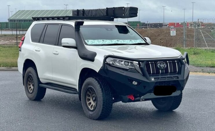 Toyota Landcruiser Prado image 1