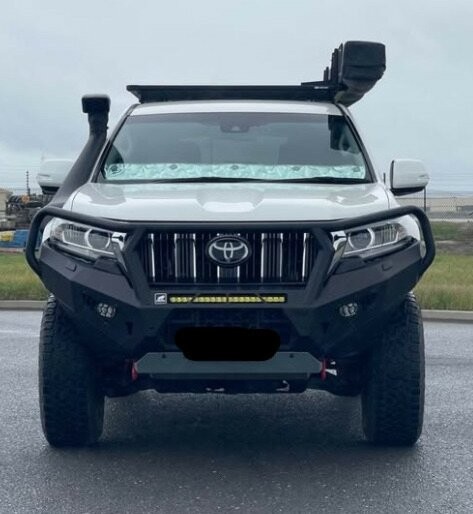 Toyota Landcruiser Prado image 3