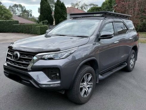Toyota Fortuner image 1