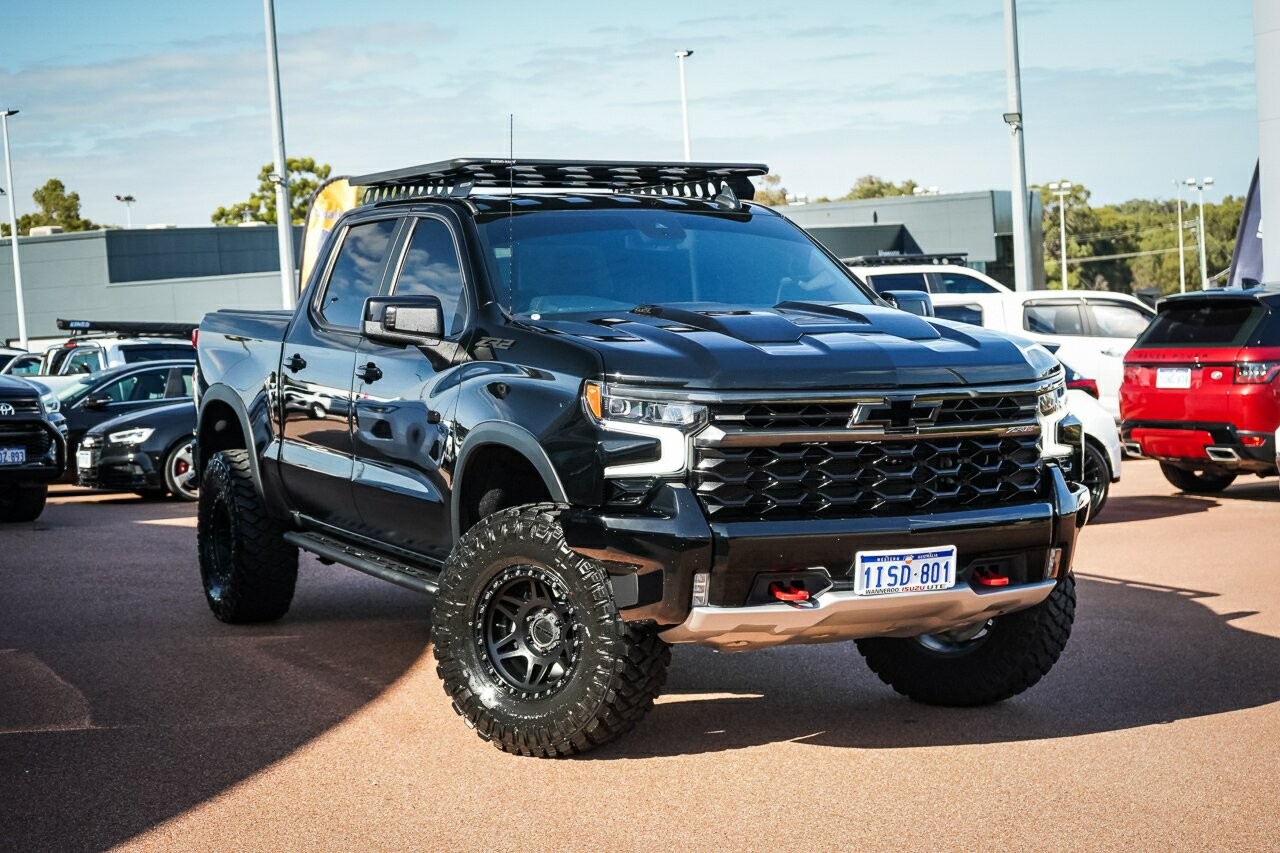Chevrolet Silverado image 1