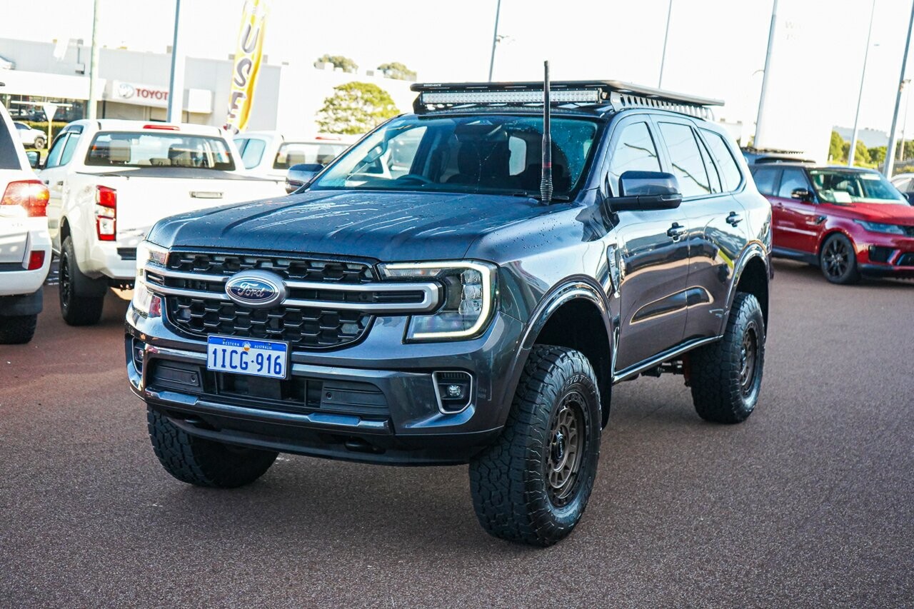 Ford Everest image 4