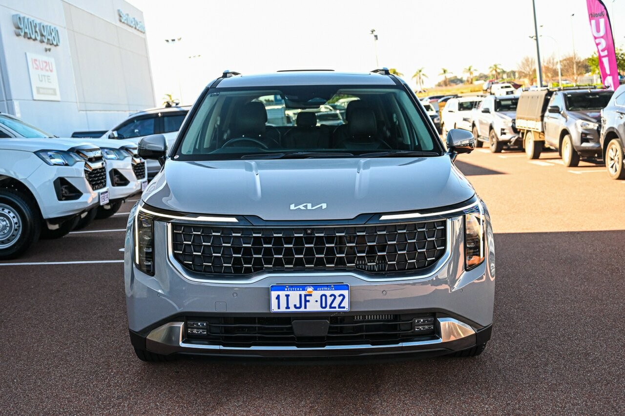 Kia Carnival image 3