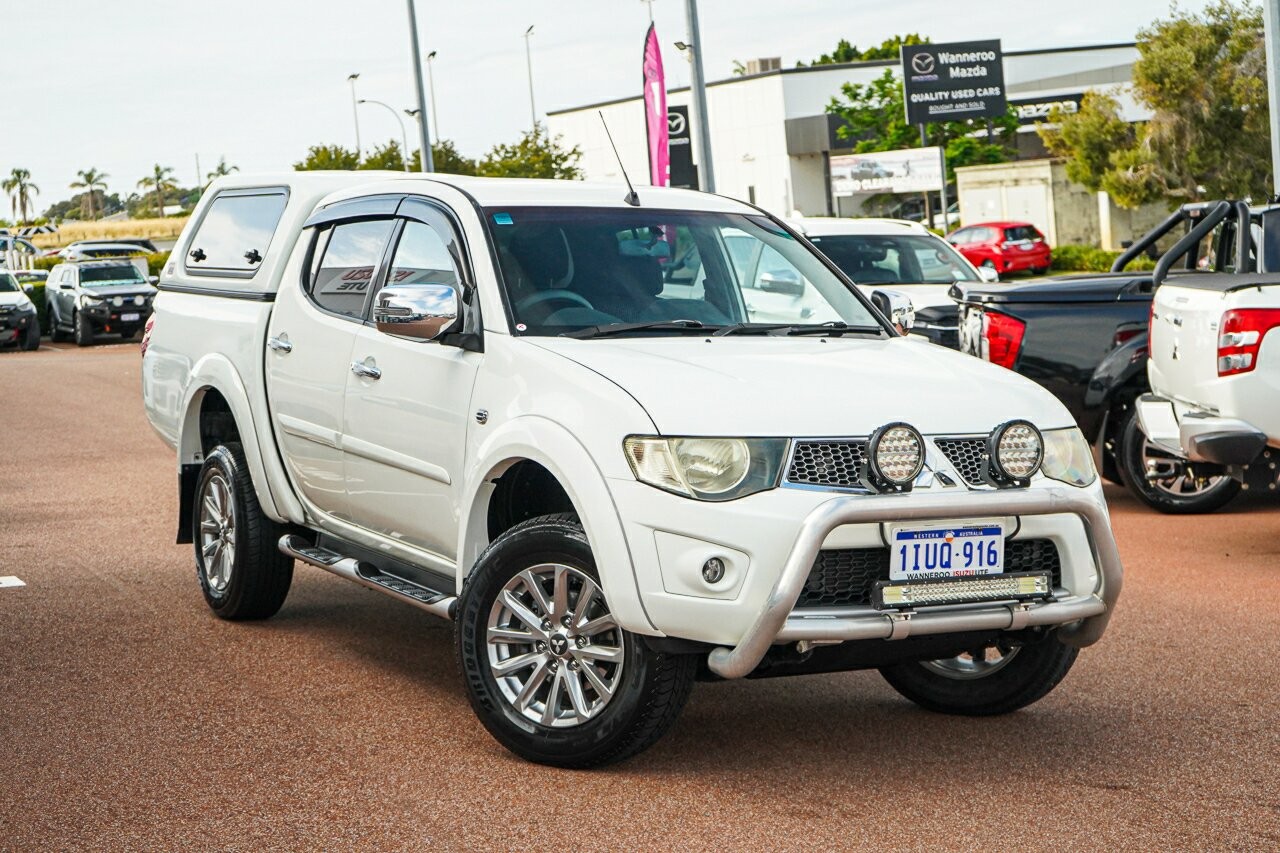 Mitsubishi Triton image 1
