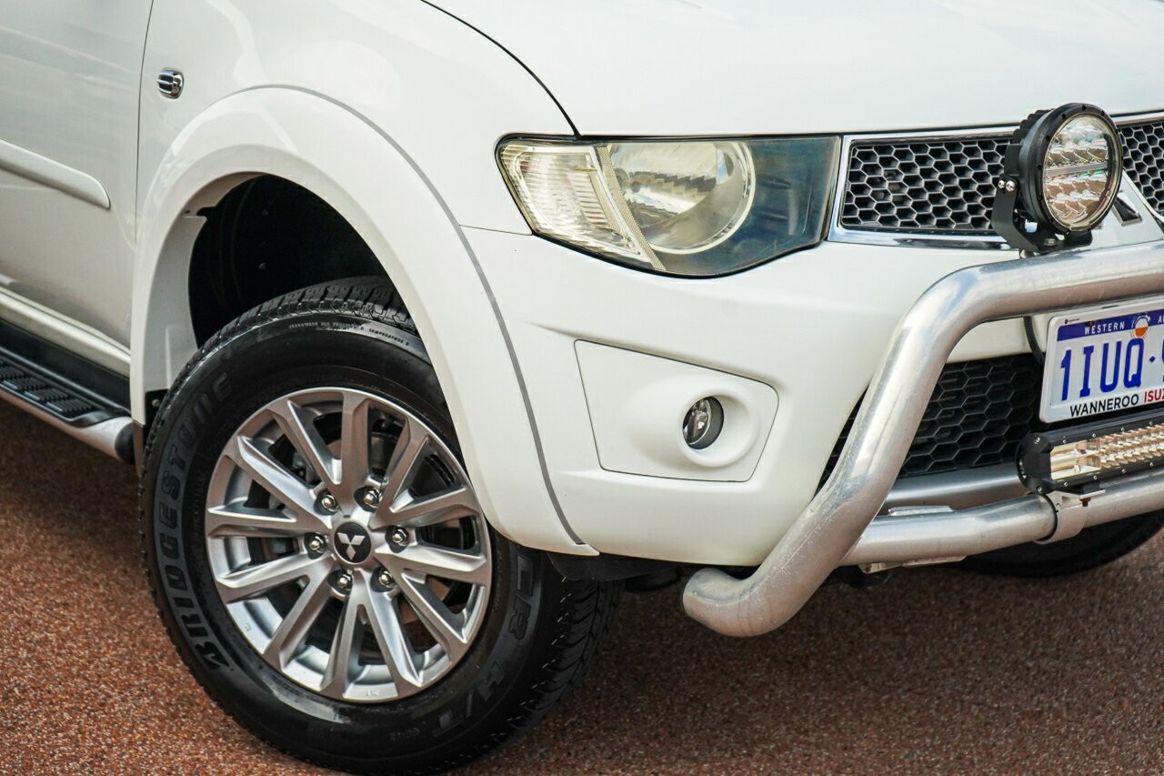 Mitsubishi Triton image 2