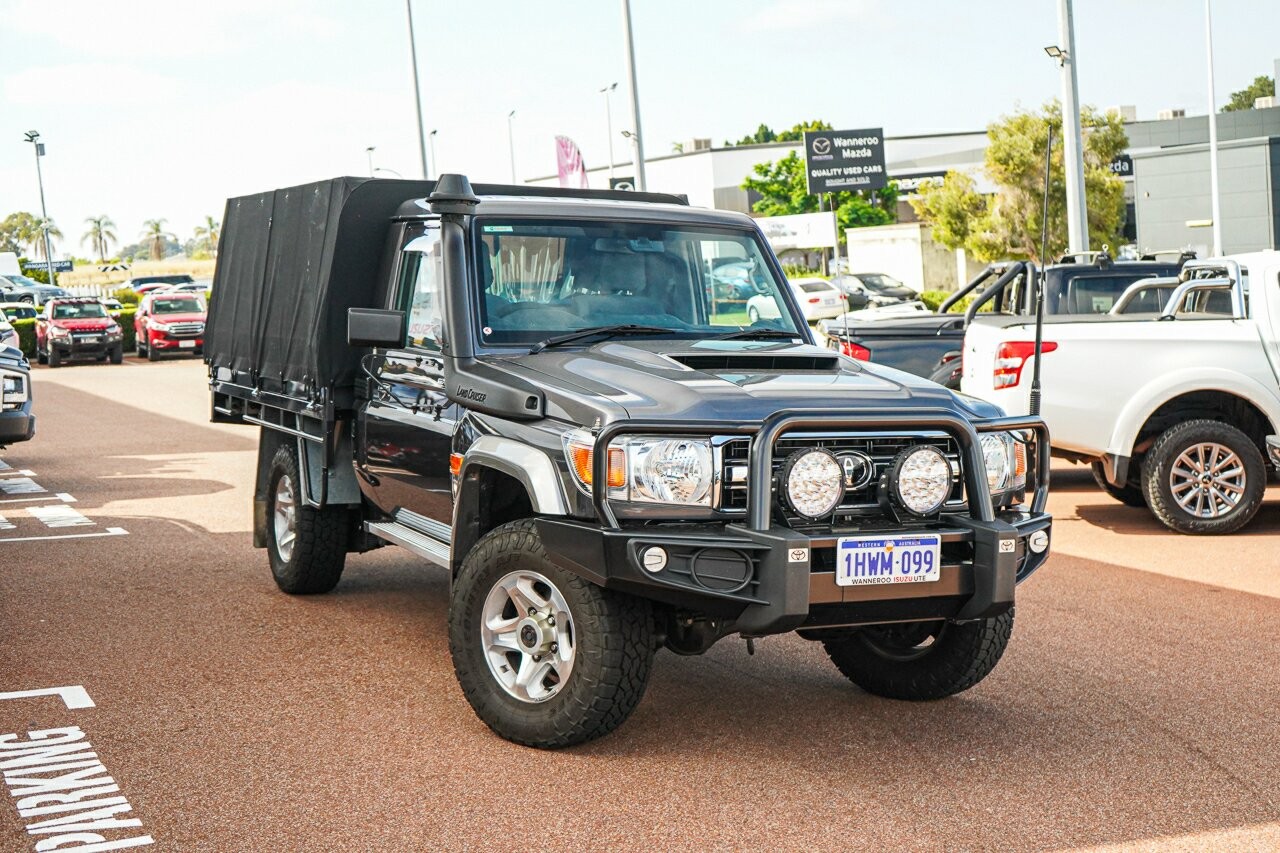 Toyota Landcruiser image 1