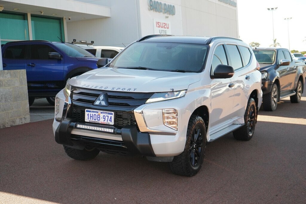 Mitsubishi Pajero Sport image 4