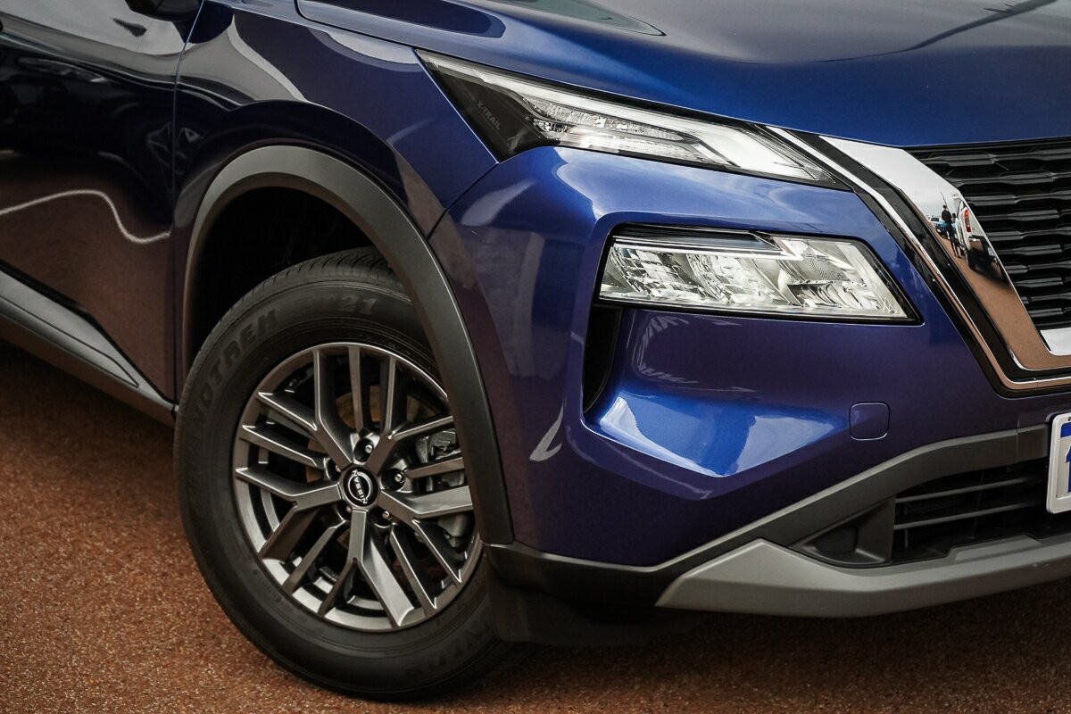 Nissan X-trail image 2