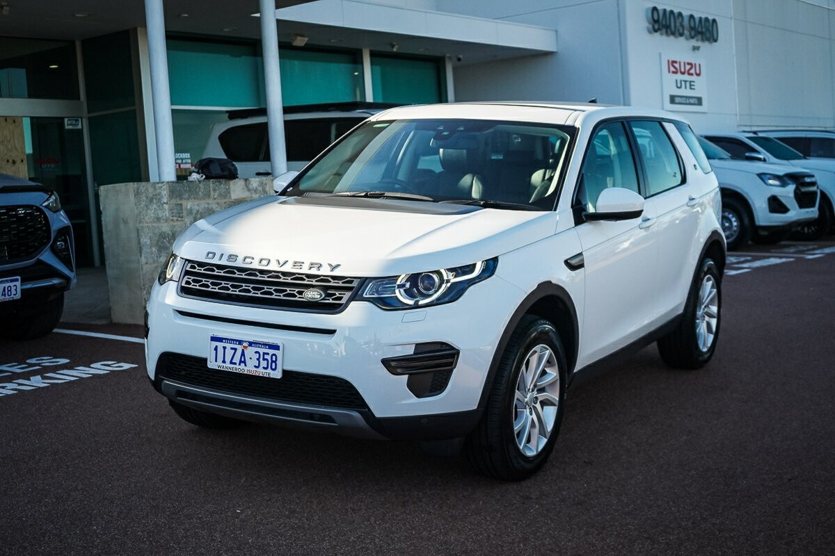 Land Rover Discovery Sport image 4