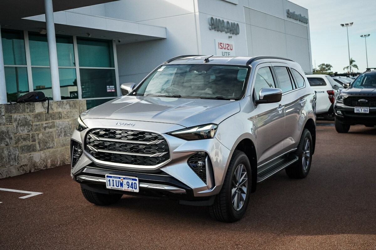 Isuzu Mu-x image 4