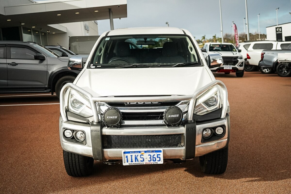 Isuzu Mu-x image 3