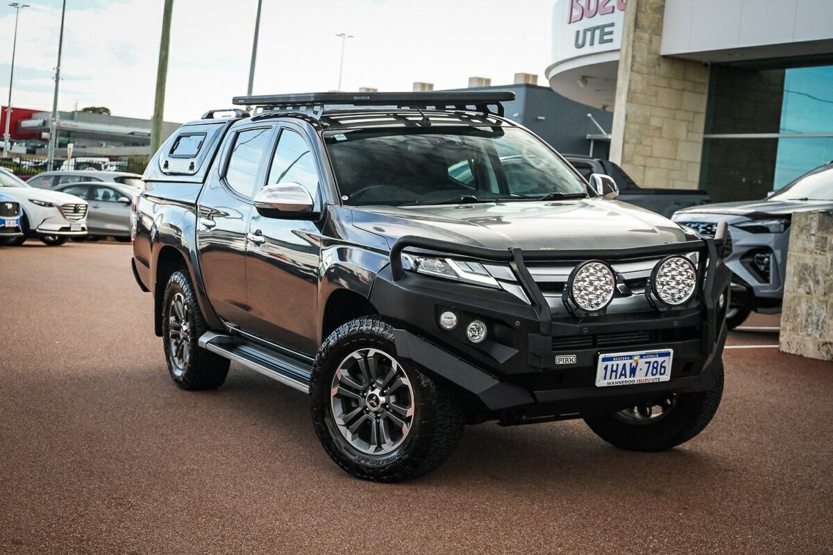 Mitsubishi Triton image 1