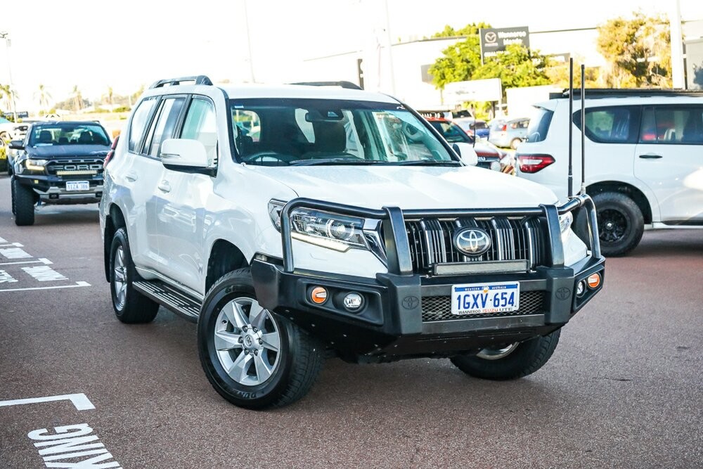 Toyota Landcruiser Prado image 1